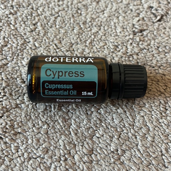 Cyprus oil - Picture 1 of 1